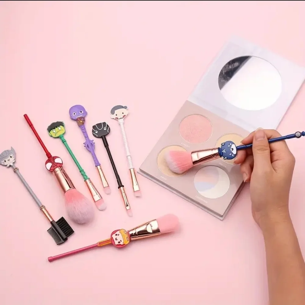 Marvel Avengers Makeup Brush Set